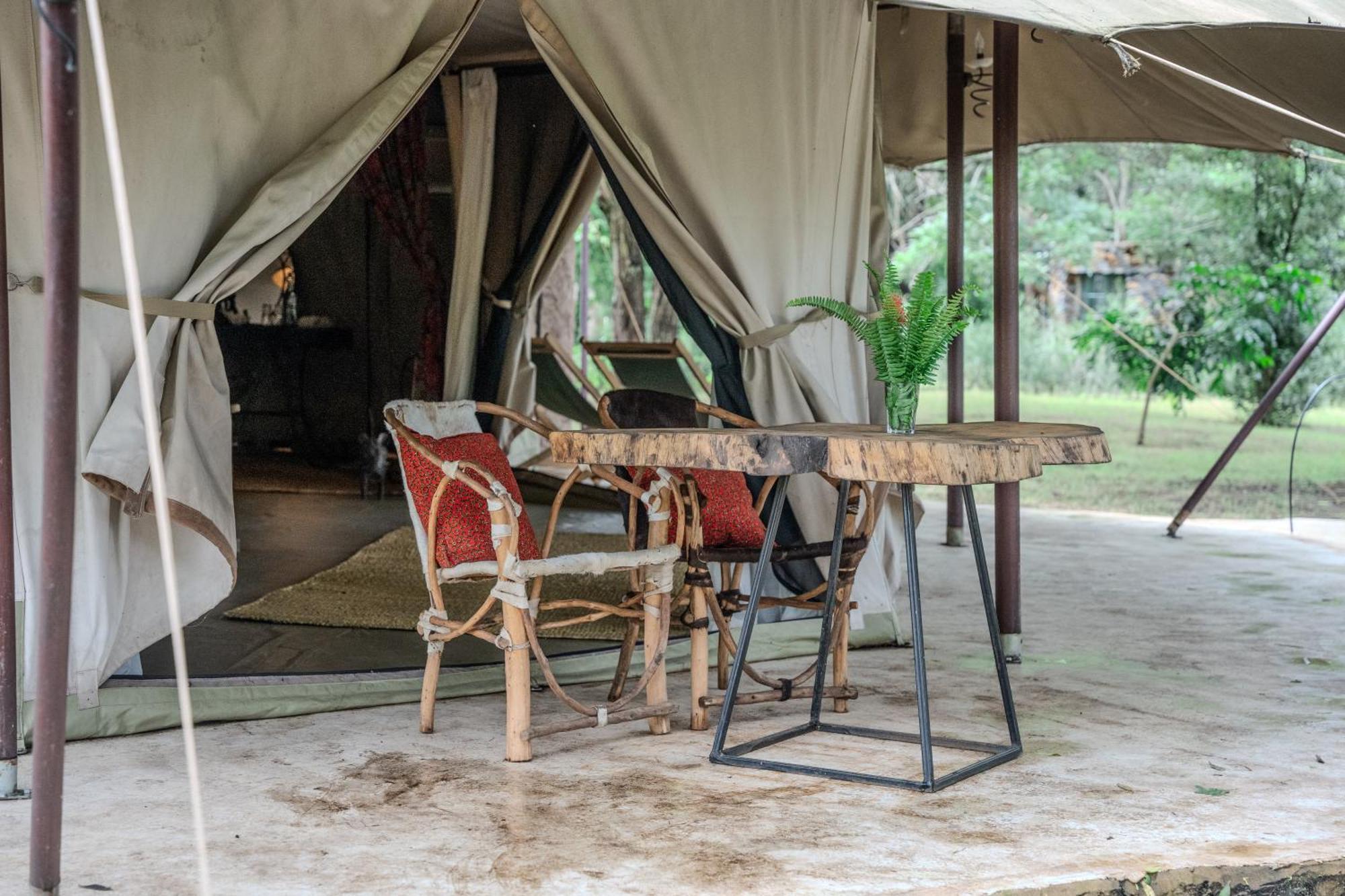 Dolly Farm & River Camp, Luxury Tents Usa River Экстерьер фото