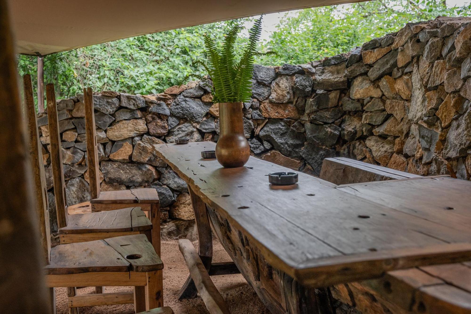 Dolly Farm & River Camp, Luxury Tents Usa River Экстерьер фото