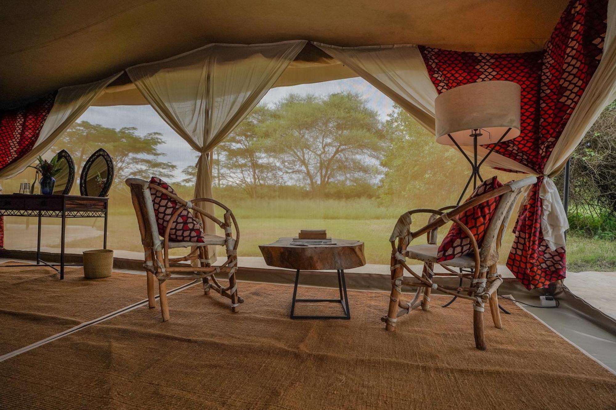 Dolly Farm & River Camp, Luxury Tents Usa River Экстерьер фото